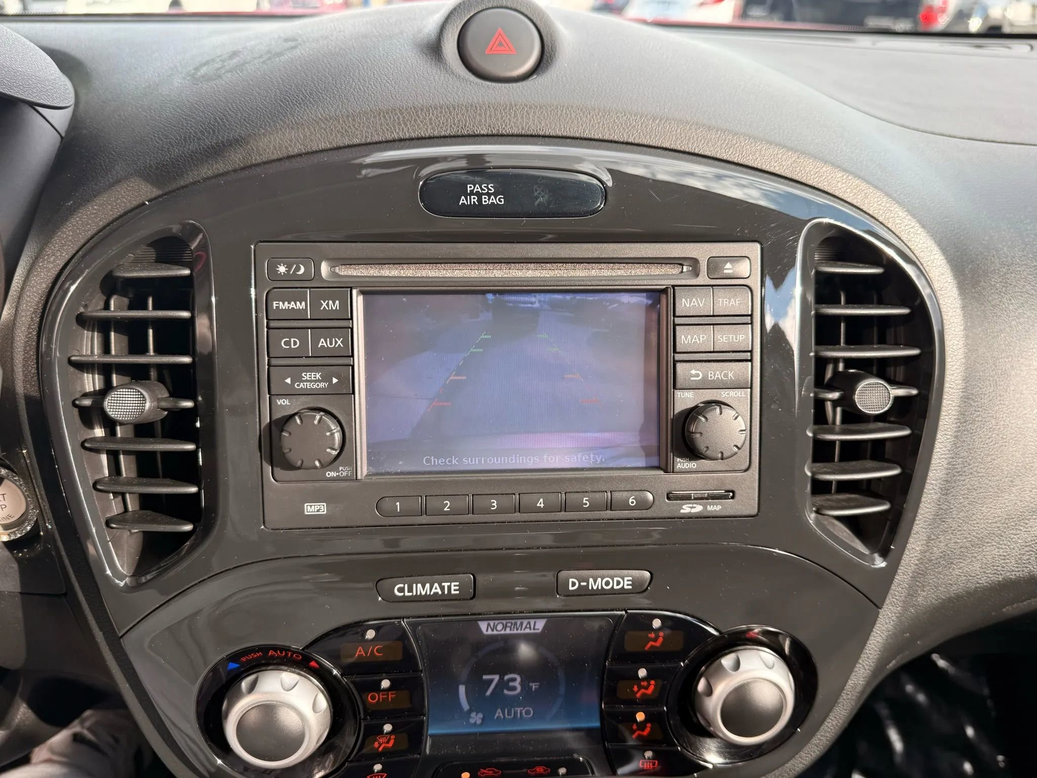 Used 2012 Nissan Juke SL image 14