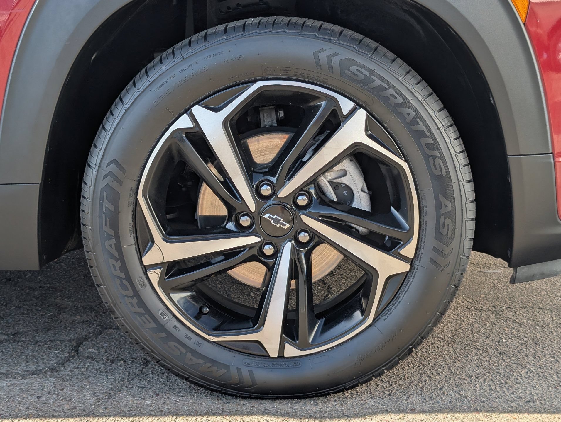 Used 2023 Chevrolet TrailBlazer RS w/ Sun and Liftgate Package FWD image 6