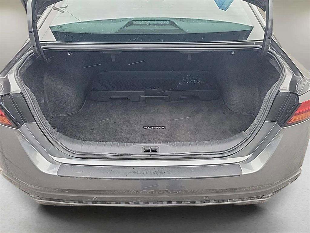 Used 2022 Nissan Altima 2.5 SV w/ SV Premium Package image 22