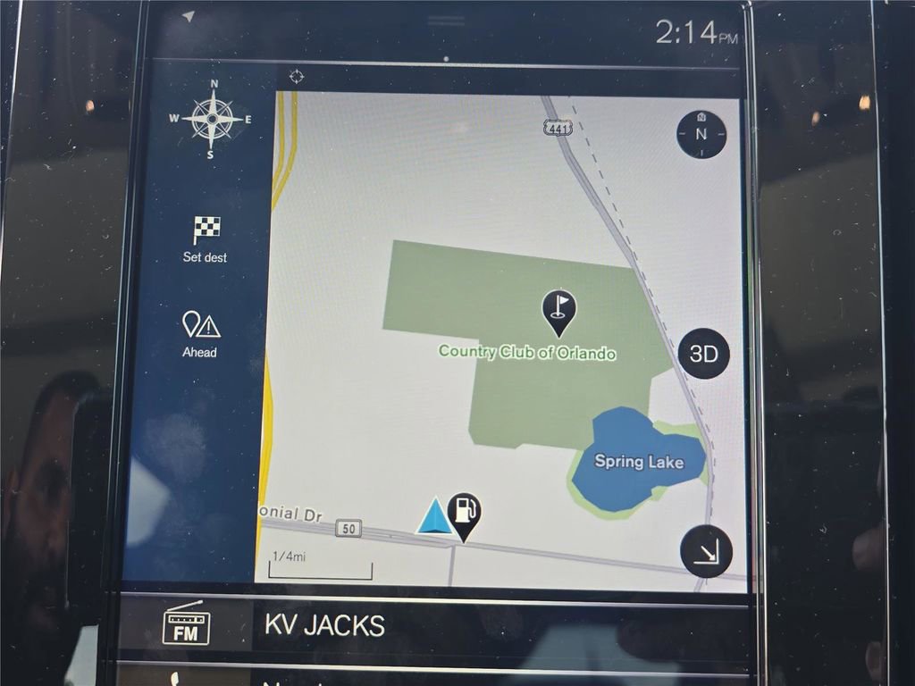 Used 2020 Volvo XC40 T5 Momentum image 15