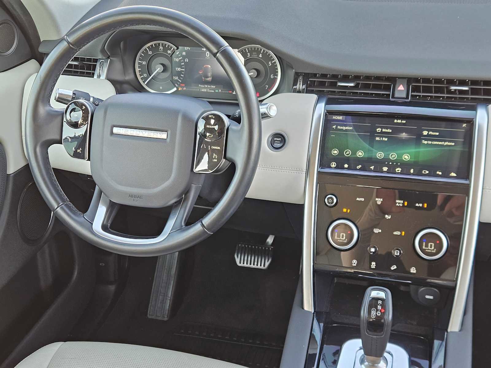 Used 2020 Land Rover Discovery Sport S image 25