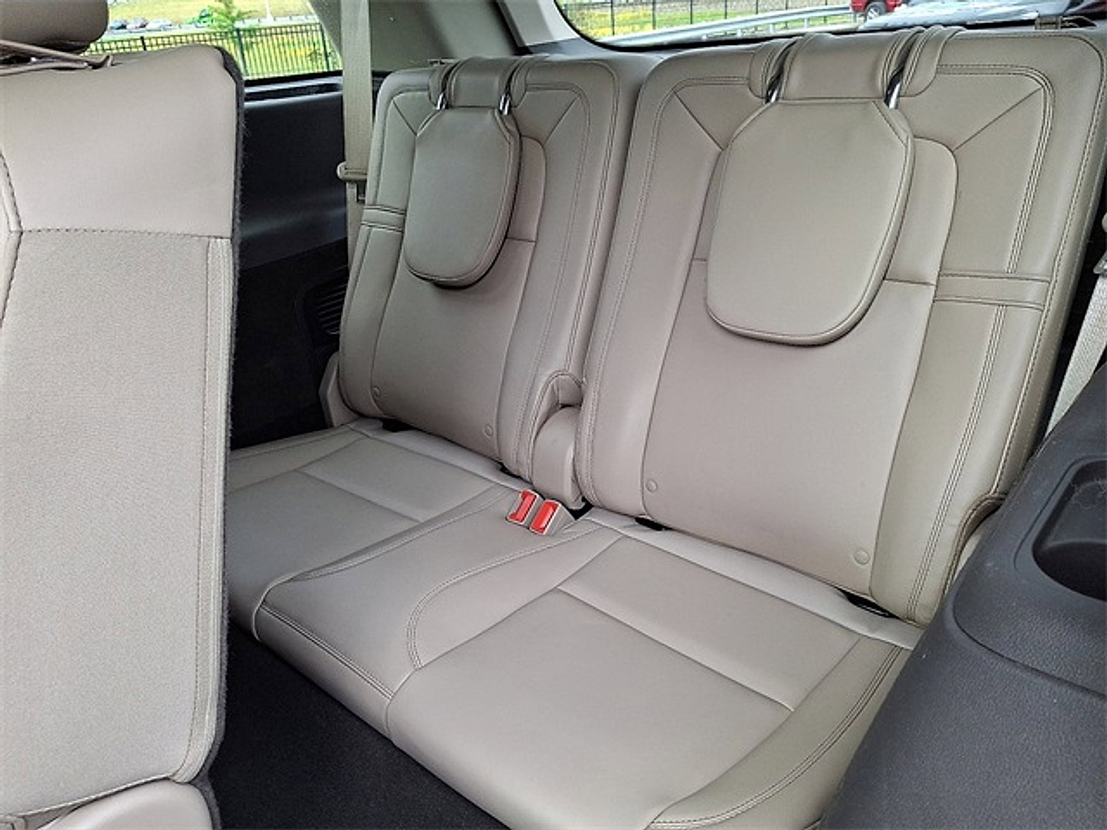 Used 2020 Lincoln Aviator Reserve w/ Equipment Group 201A image 11