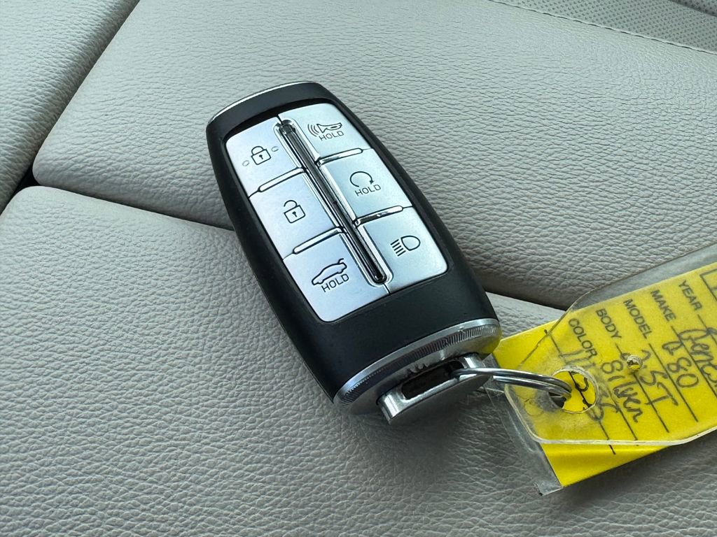 Used 2022 Genesis G80 2.5T image 30