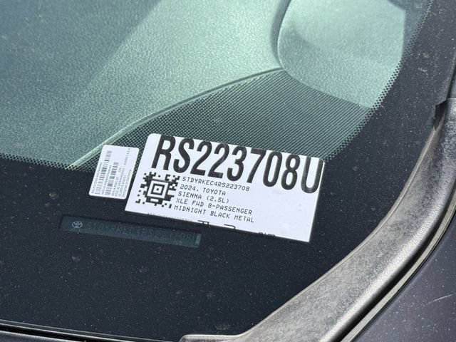 Certified 2024 Toyota Sienna XLE FWD image 36