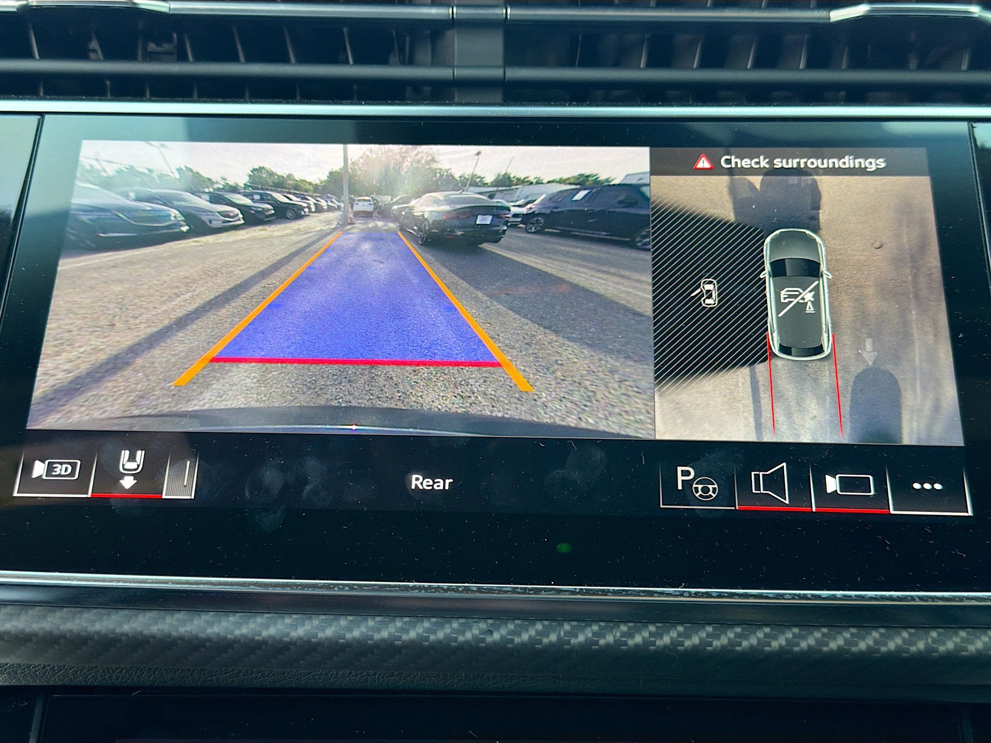 Used 2024 Audi RS Q8 w/ Black Optic Package image 32