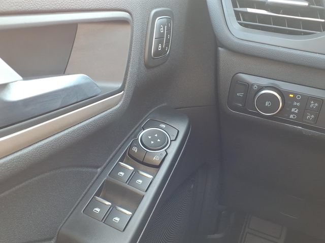 Used 2022 Ford Escape SEL w/ Technology Package AWD/4WD image 26
