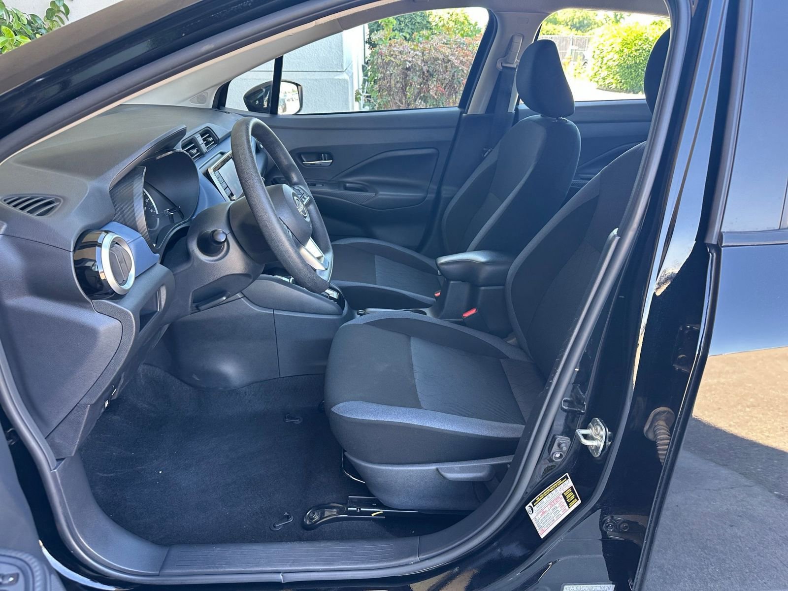 Used 2025 Nissan Versa SV FWD image 25