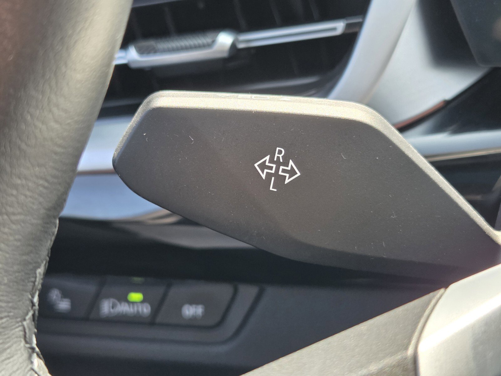 Certified 2025 BMW X2 xDrive28i image 29