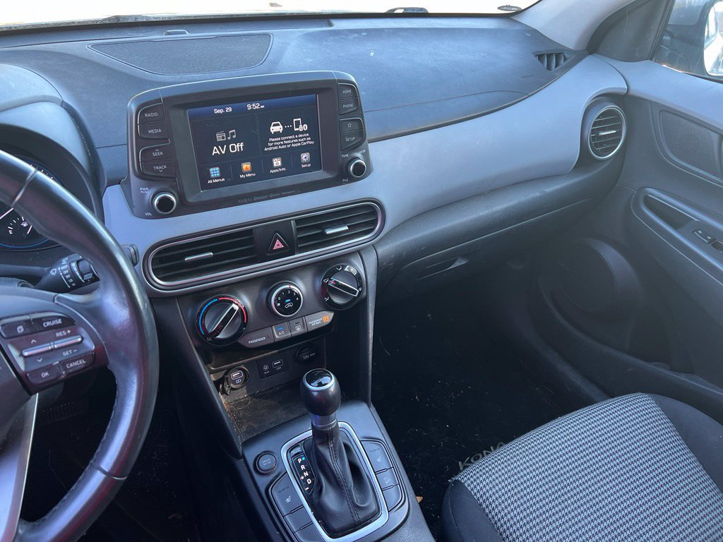 Used 2019 Hyundai Kona SEL w/ SEL Tech Package 02 FWD image 28