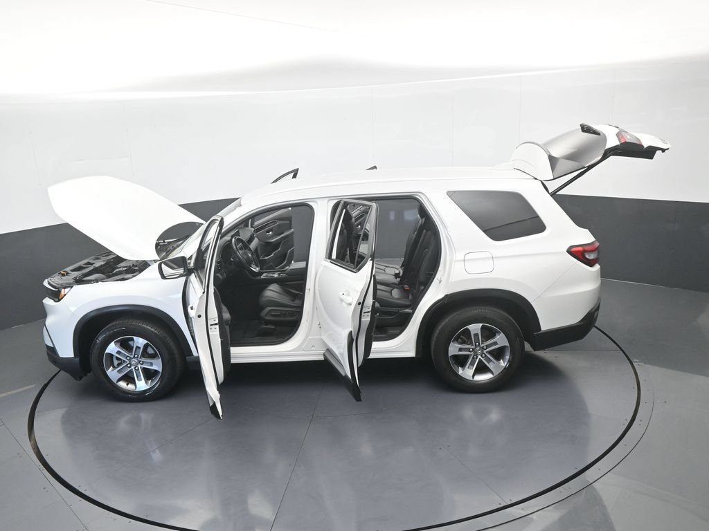 Used 2025 Honda Pilot EX-L image 69
