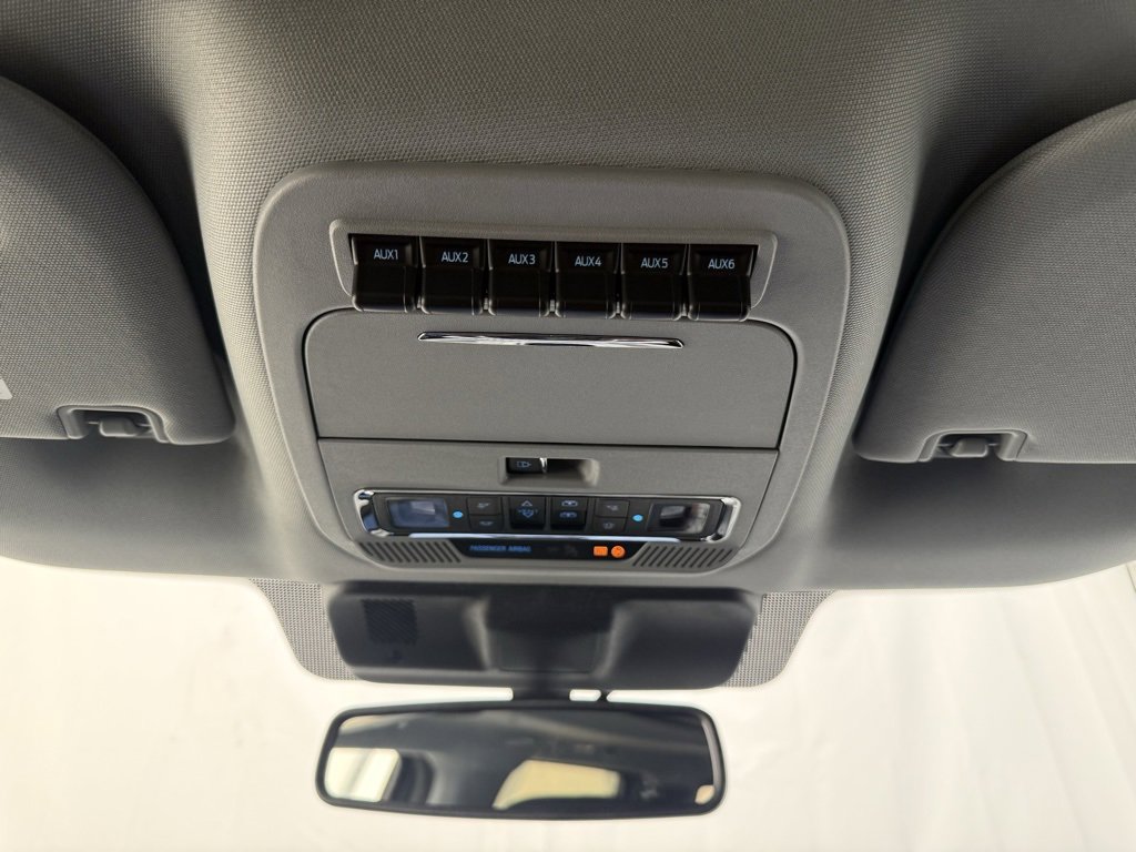New 2026 Ford F350 4x4 Crew Cab Super Duty image 41