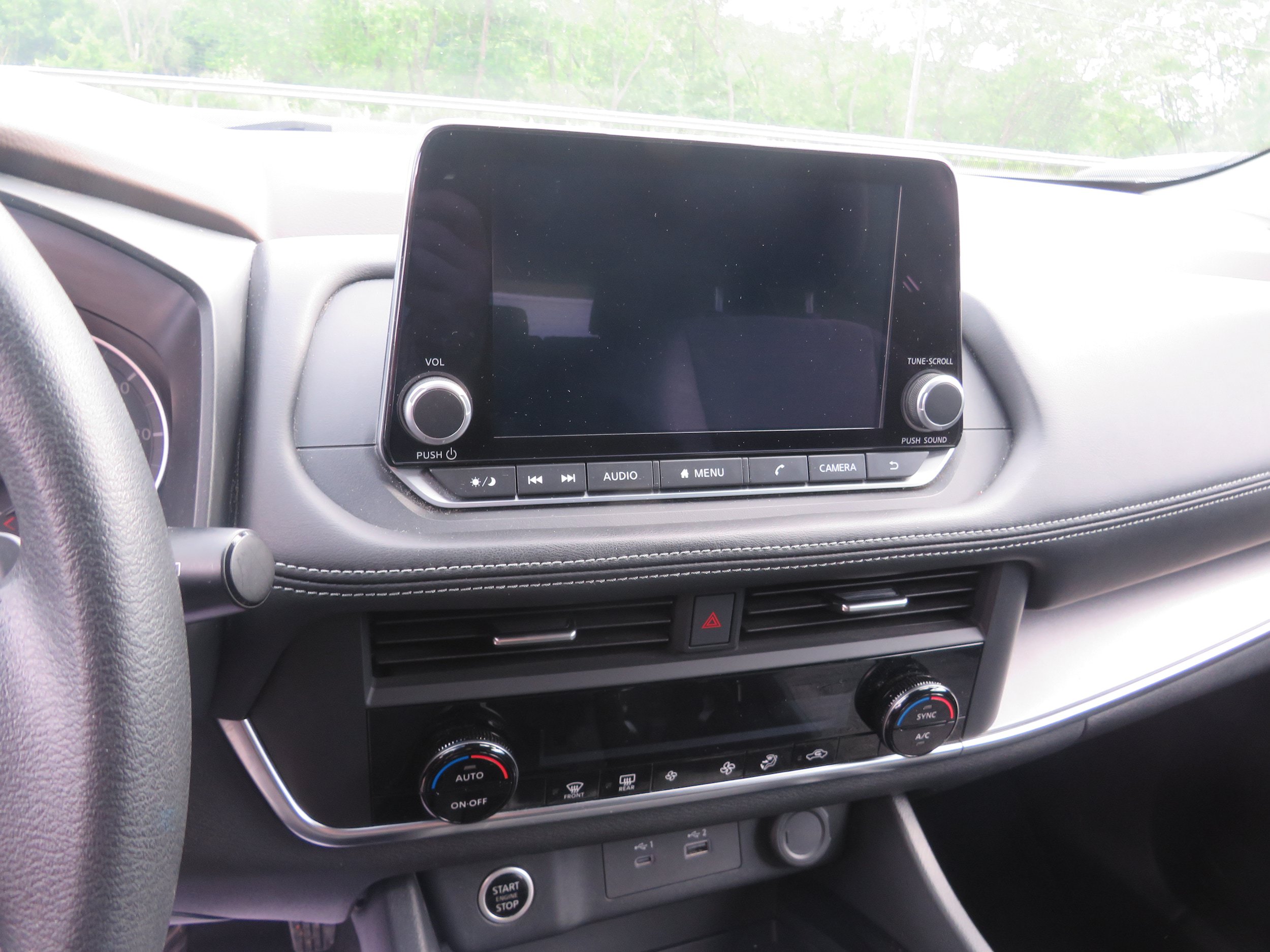 Used 2023 Nissan Rogue SV AWD/4WD image 13