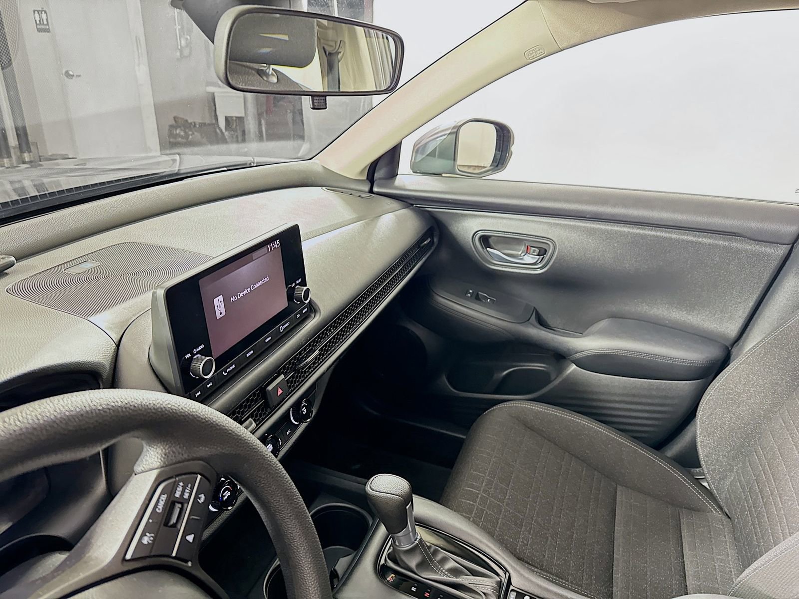 Used 2023 Honda HR-V LX image 6