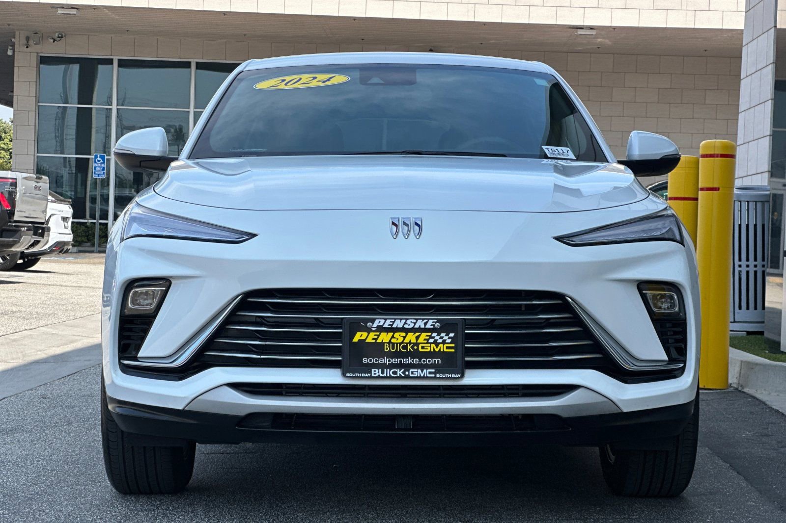 Certified 2024 Buick Envista Preferred image 9