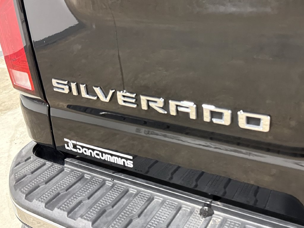 Used 2024 Chevrolet Silverado 2500 LTZ w/ LTZ Premium Package AWD/4WD image 26