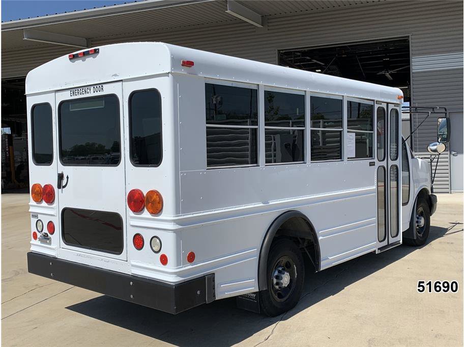 Used 2007 Chevrolet Express 3500 w/ School Bus Package image 2