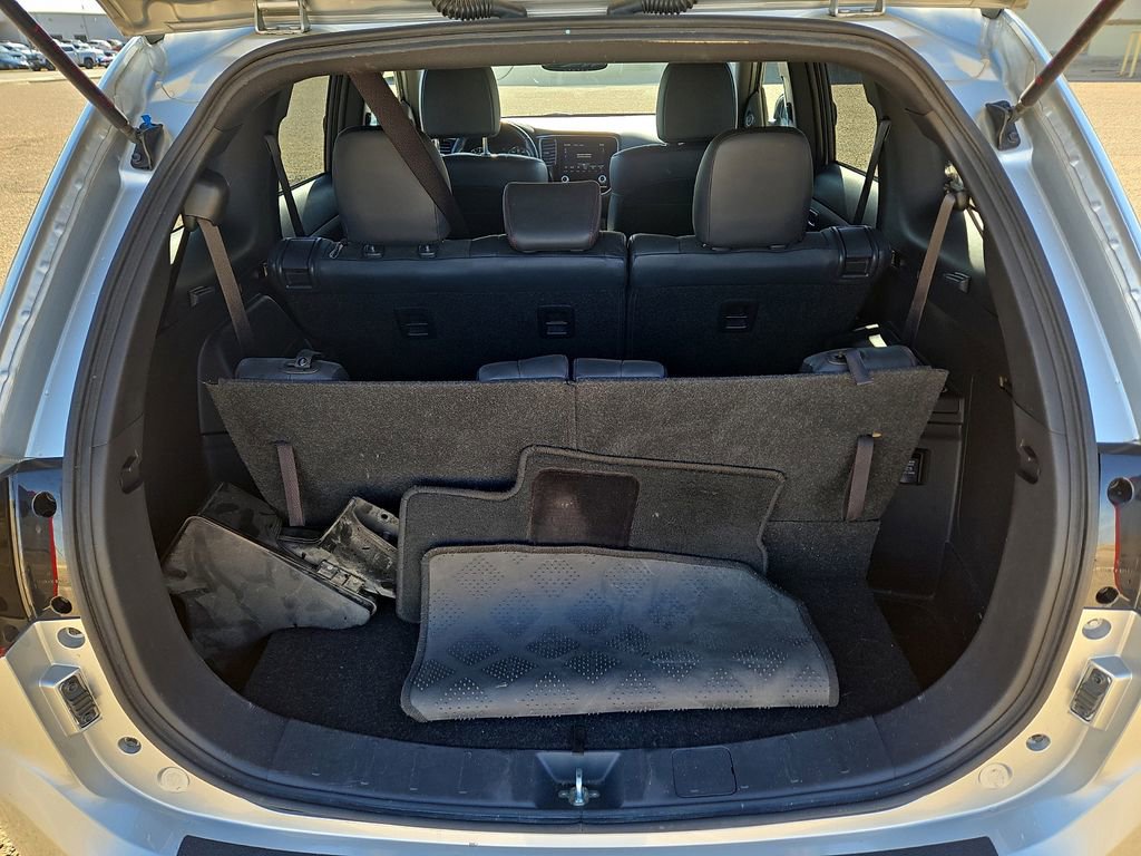 Used 2020 Mitsubishi Outlander LE image 13