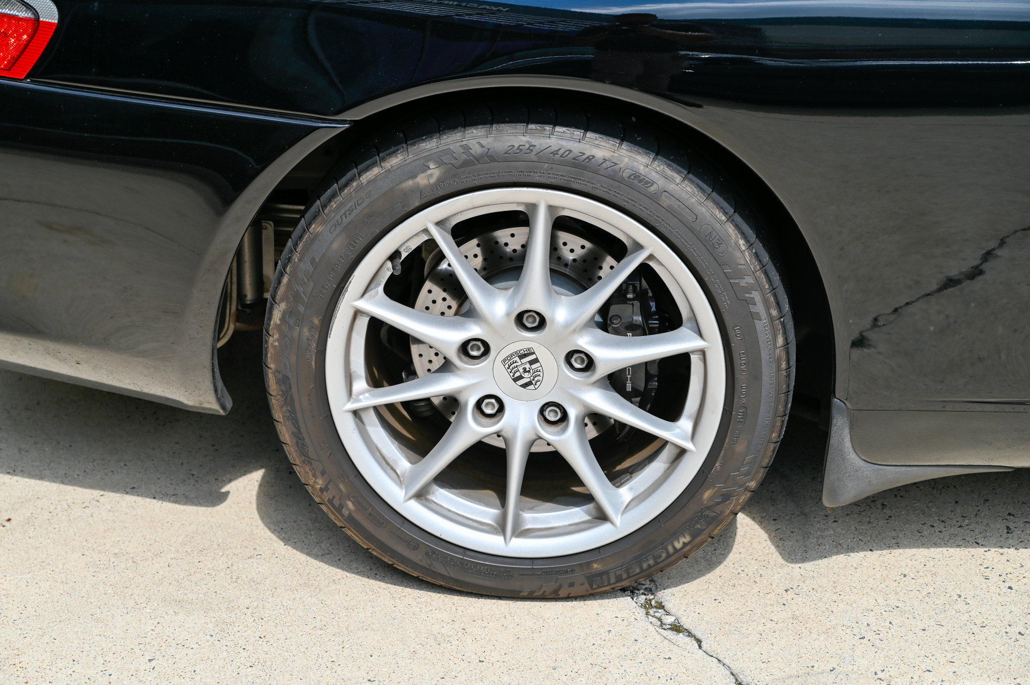 Used 2004 Porsche 911 Carrera RWD image 11
