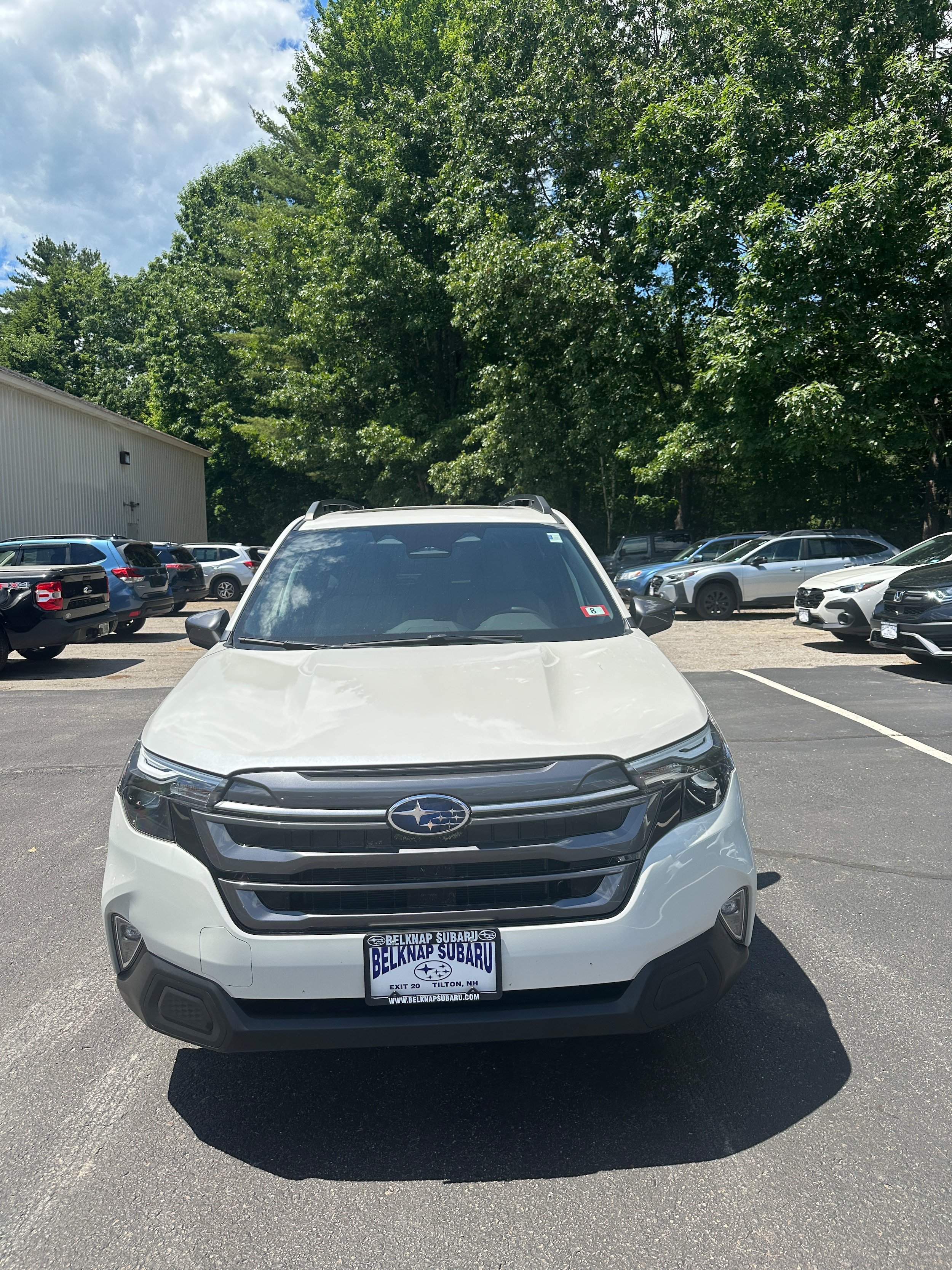 Used 2025 Subaru Forester Premium AWD/4WD image 2