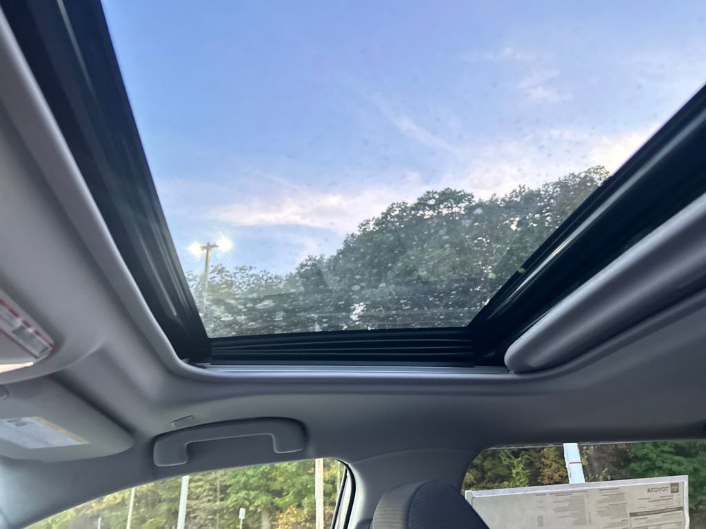 New 2025 Toyota RAV4 XLE image 21