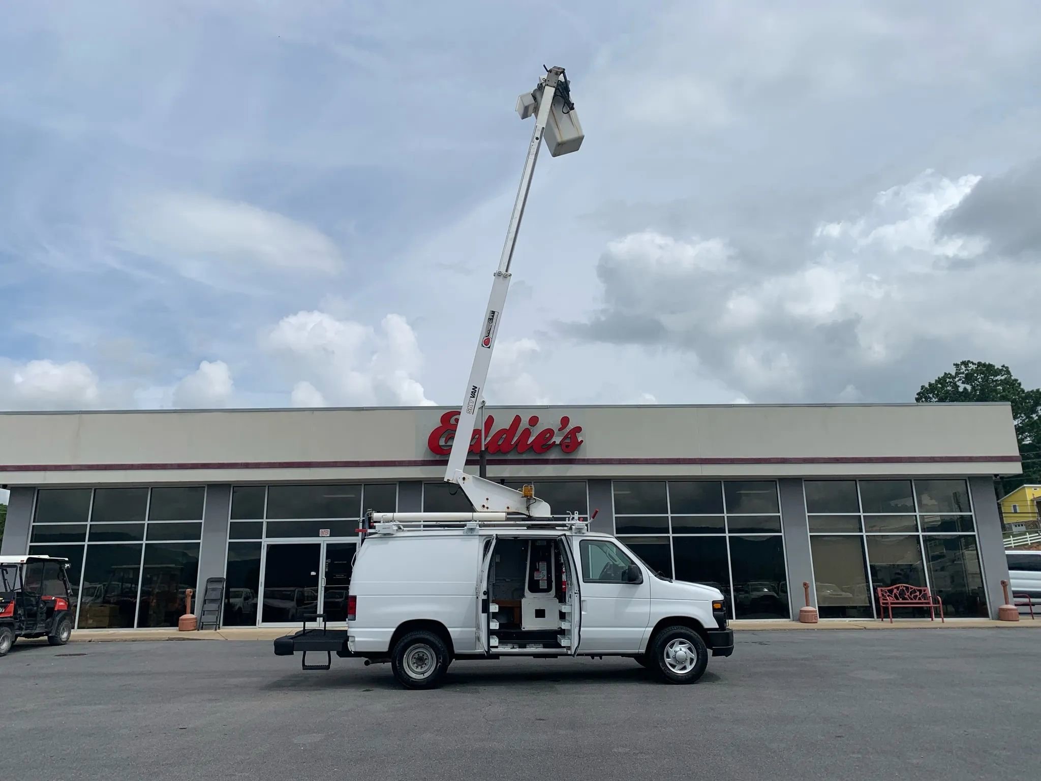 Used 2012 Ford E-350 and Econoline 350 Super Duty w/ Commercial Cargo Van Pkg RWD image 41