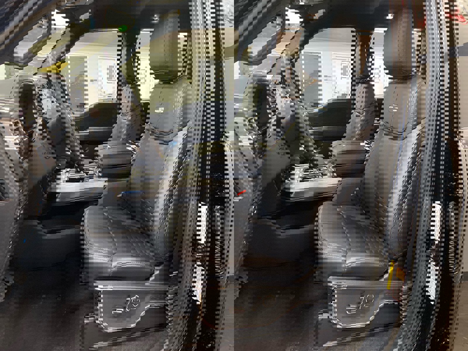 New 2025 Ford F150 Platinum image 38