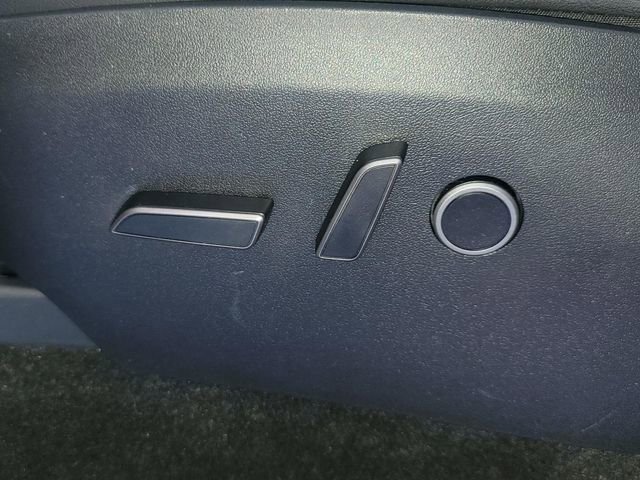 Used 2023 Tesla Model Y Long Range image 29