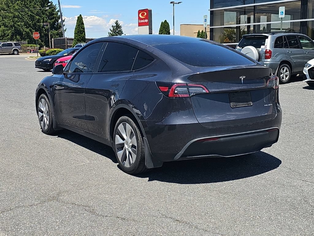 Used 2024 Tesla Model Y Long Range AWD/4WD image 15