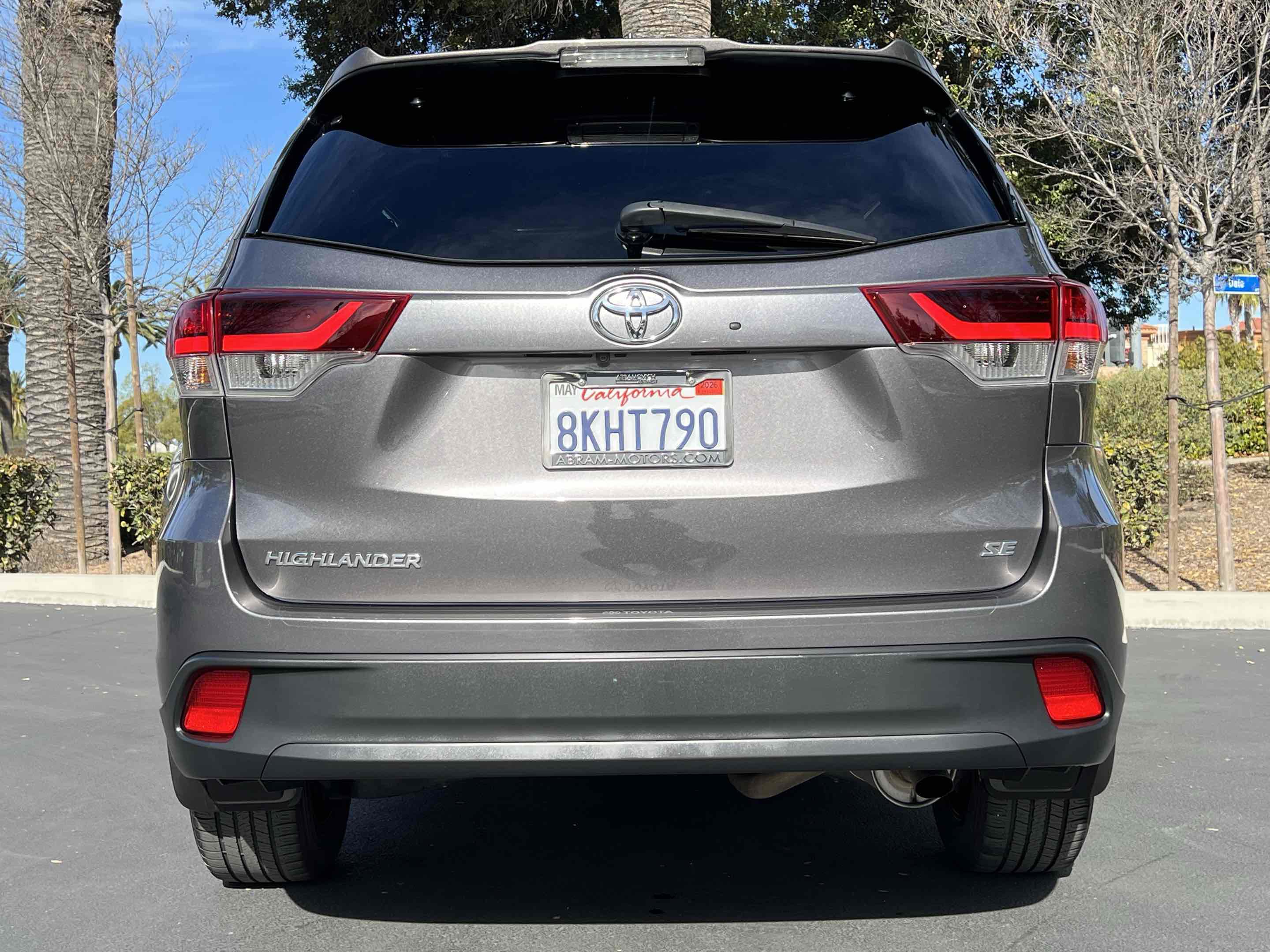 Used 2019 Toyota Highlander XLE image 56