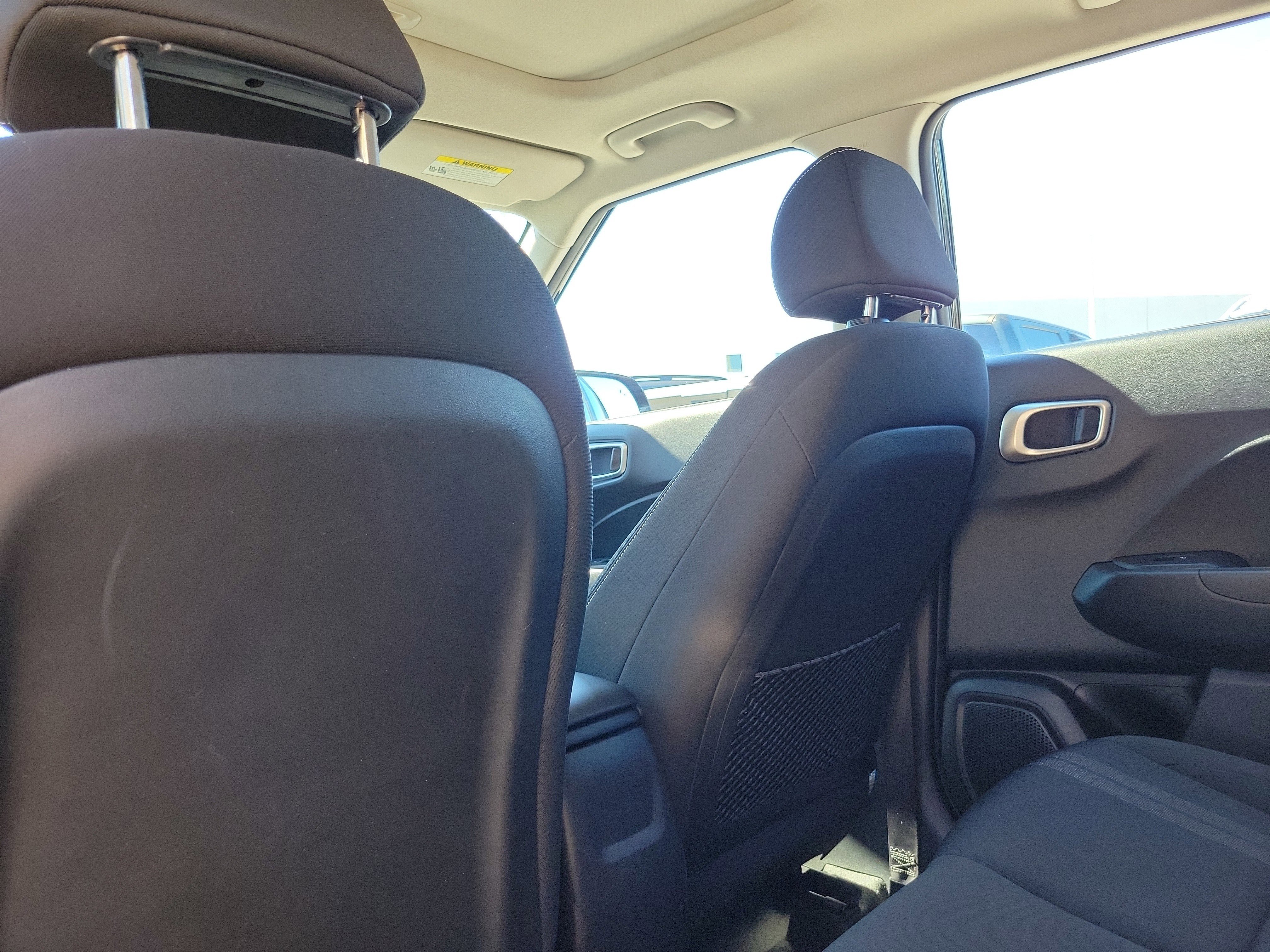 Used 2022 Hyundai Venue SEL FWD image 15