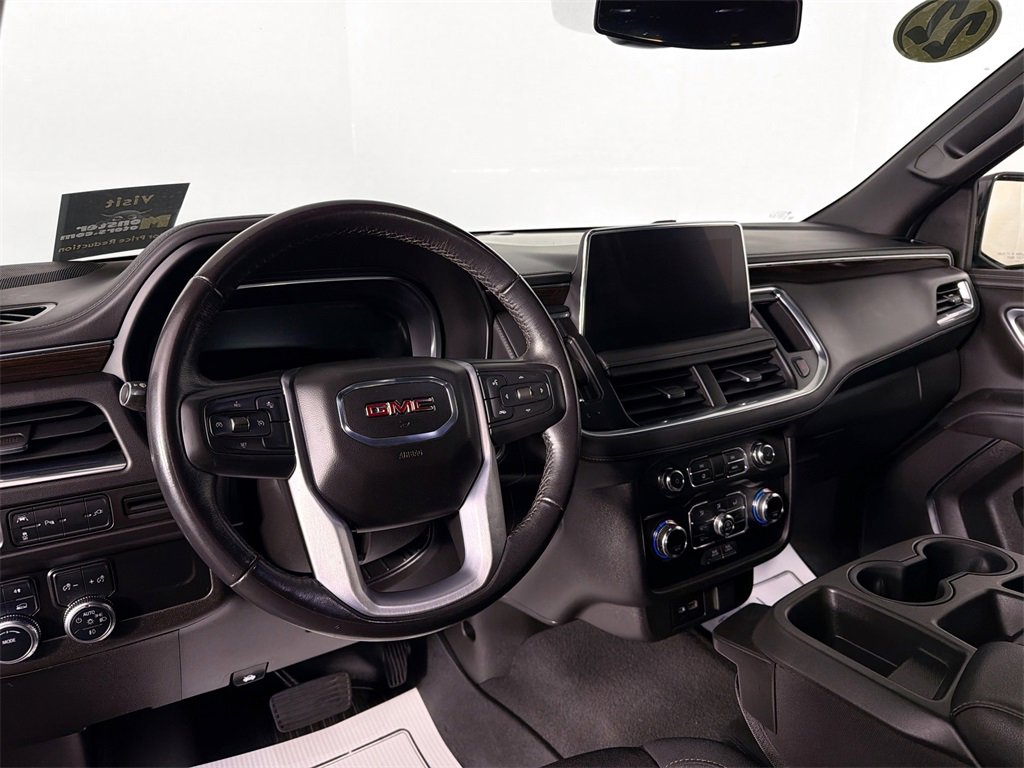 Used 2022 GMC Yukon XL SLE image 9