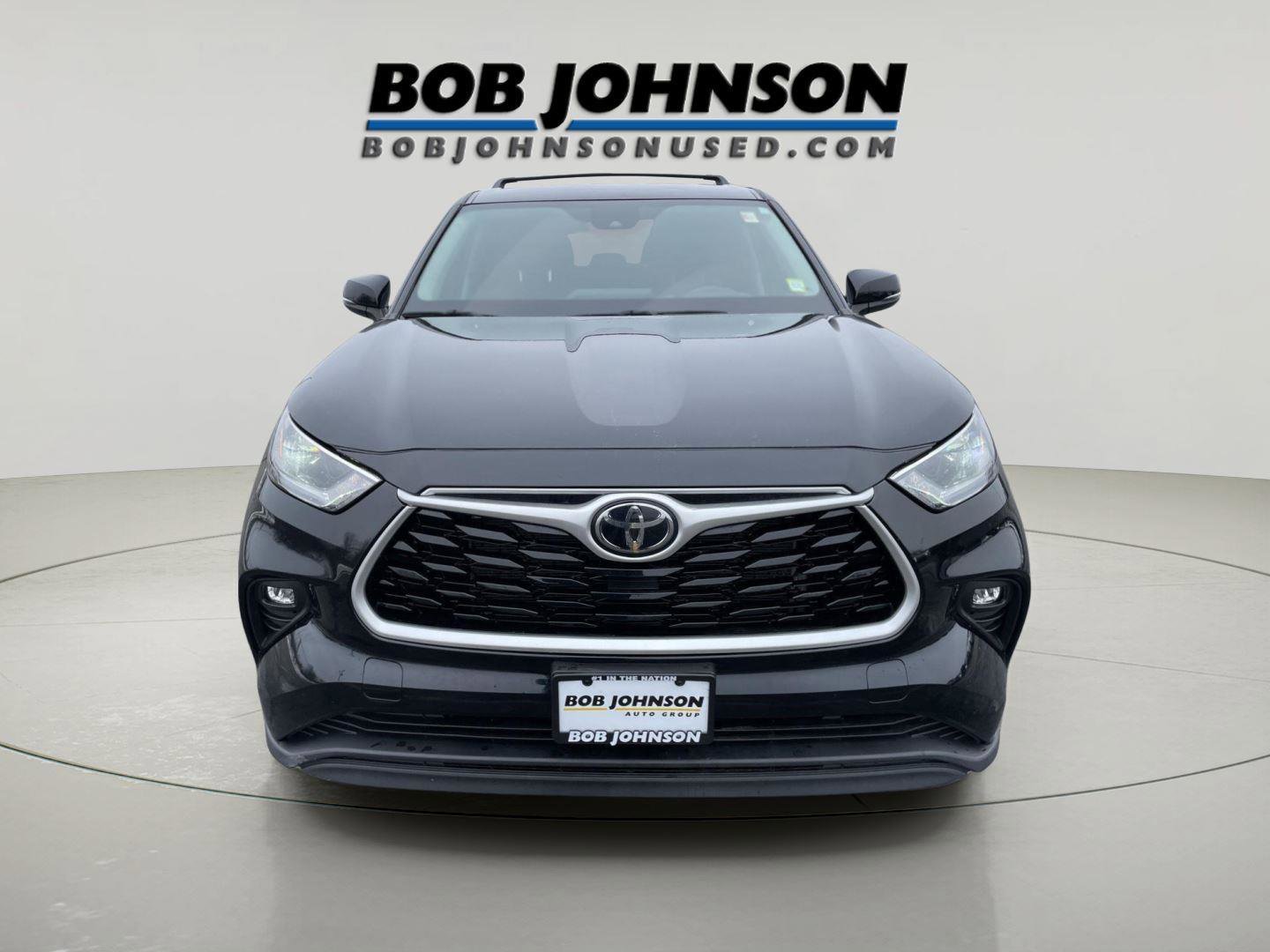 Used 2021 Toyota Highlander LE image 2