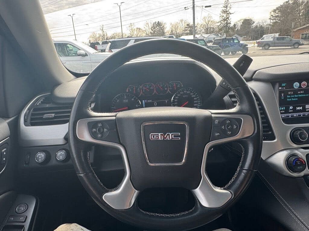 Used 2020 GMC Yukon SLE w/ SLE Value Package image 19