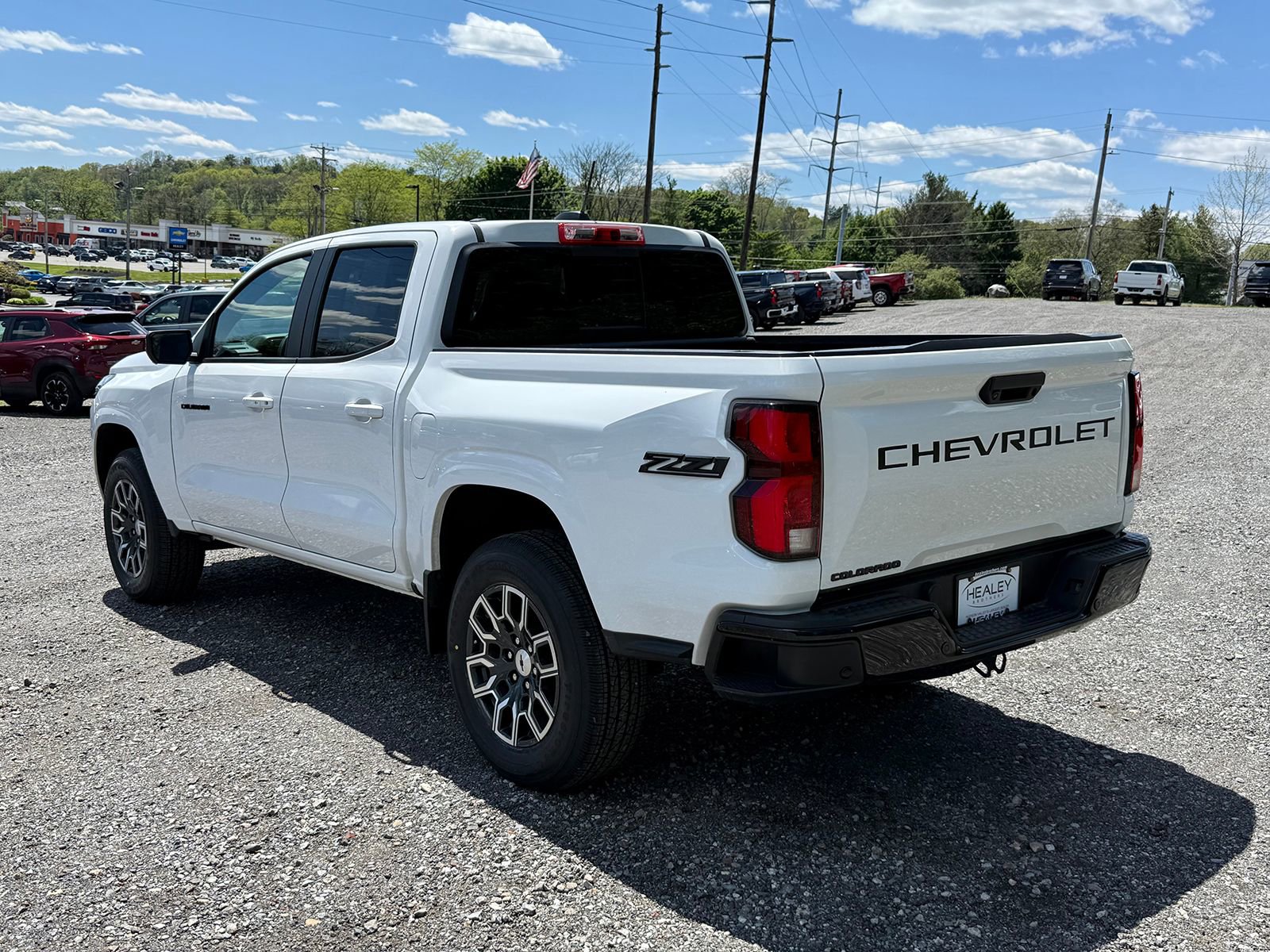 Certified 2023 Chevrolet Colorado Z71 w/ Z71 Convenience Package 2 AWD/4WD image 4