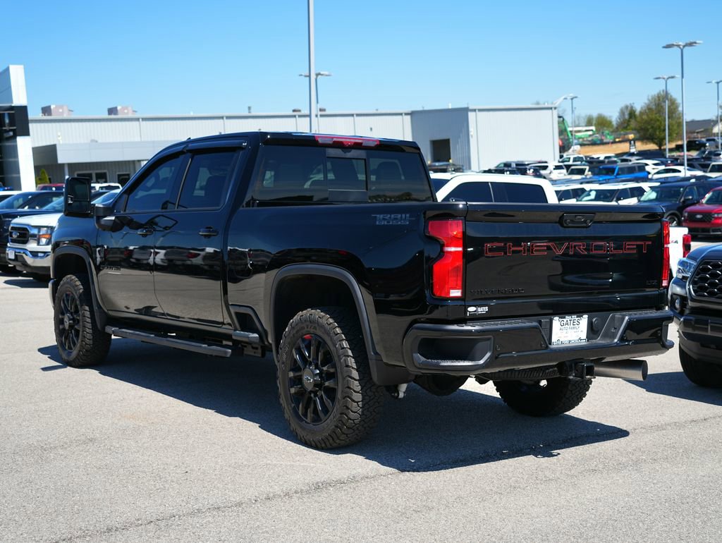Used 2025 Chevrolet Silverado 2500 LTZ w/ LTZ Plus Package AWD/4WD image 8