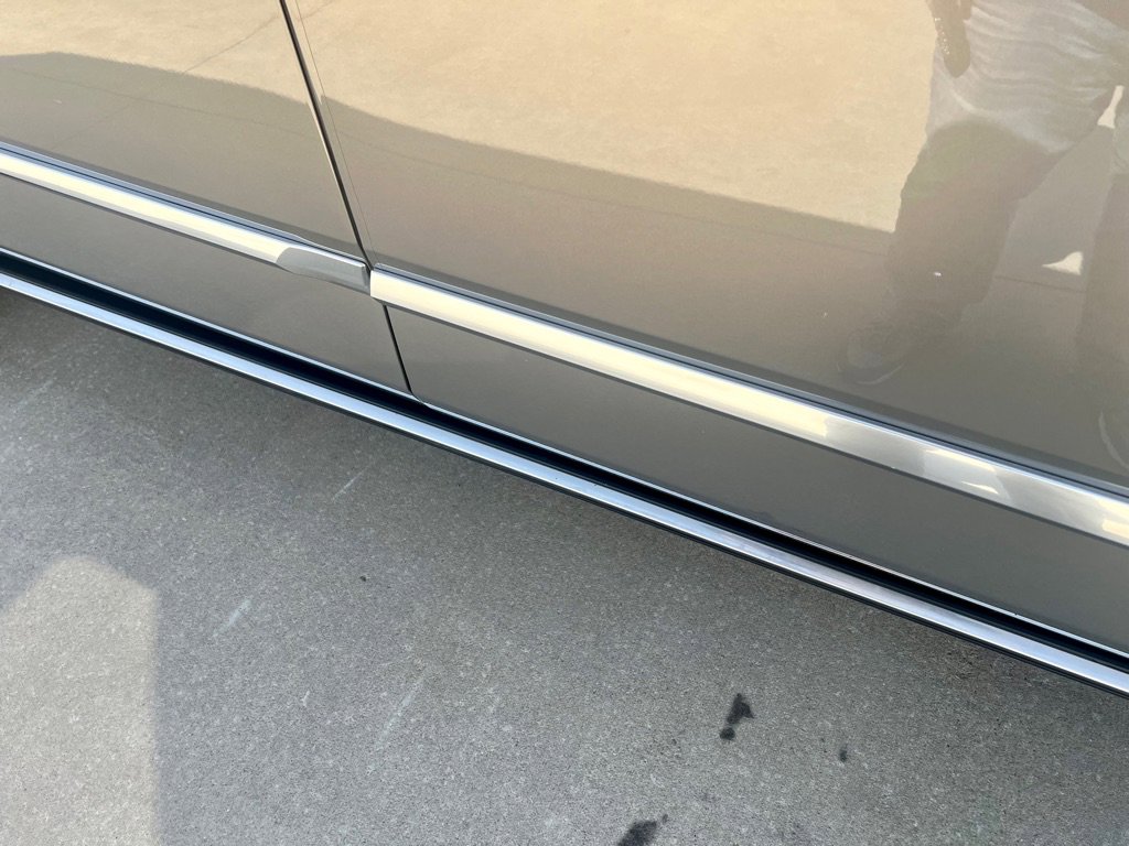 Used 2017 Cadillac Escalade ESV Platinum image 11