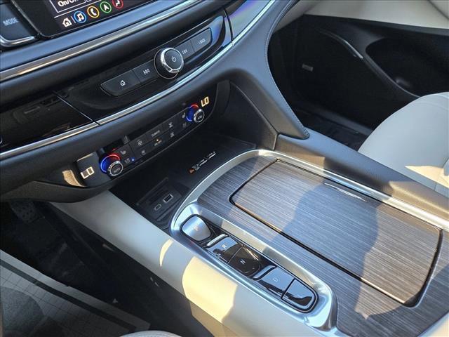 Used 2024 Buick Enclave Avenir w/ Avenir Technology Package image 21