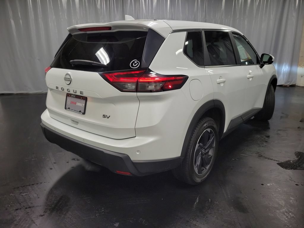 Used 2024 Nissan Rogue SV FWD image 9