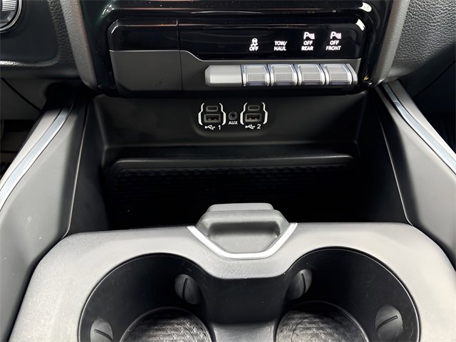 Used 2022 RAM 1500 Laramie w/ Sport Appearance Package image 15