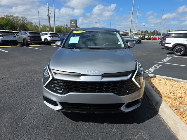 Used 2025 Kia Sportage LX image 17