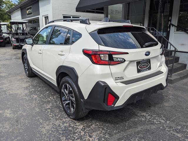 Used 2024 Subaru Crosstrek 2.0i Premium AWD/4WD image 3