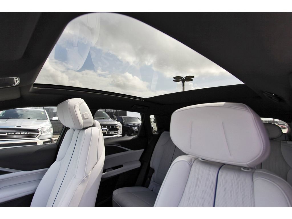 New 2026 Cadillac Lyriq Sport RWD image 23