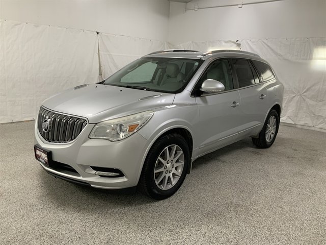 Used 2015 Buick Enclave Leather w/ Trailering Package image 2