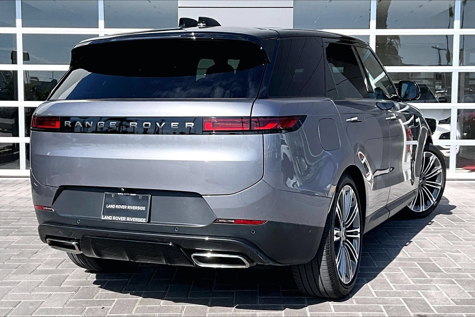 Certified 2025 Land Rover Range Rover Sport SE AWD/4WD image 11