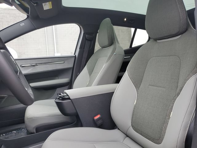 New 2026 Volvo EX30 Cross Country Ultra w/ Protection Package Premier AWD/4WD image 5