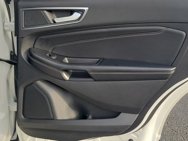 Used 2023 Ford Edge Titanium AWD/4WD image 12