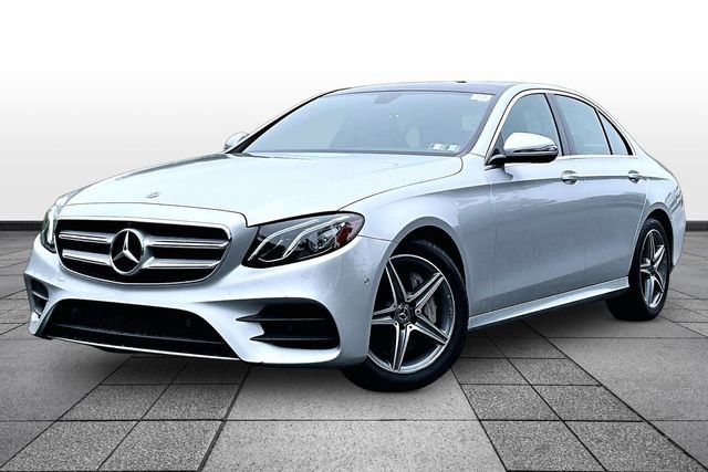 Used 2019 Mercedes-Benz E 300 4MATIC image 4