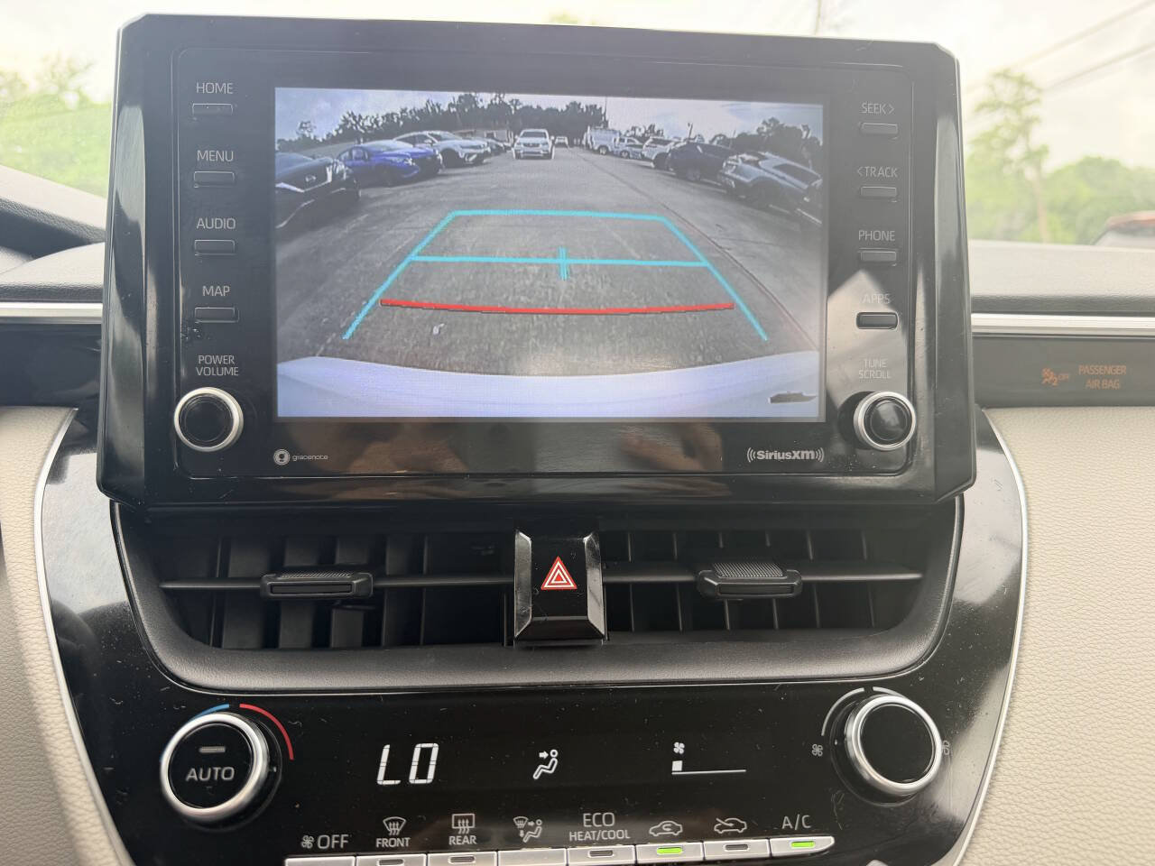 Used 2022 Toyota Corolla LE FWD image 23