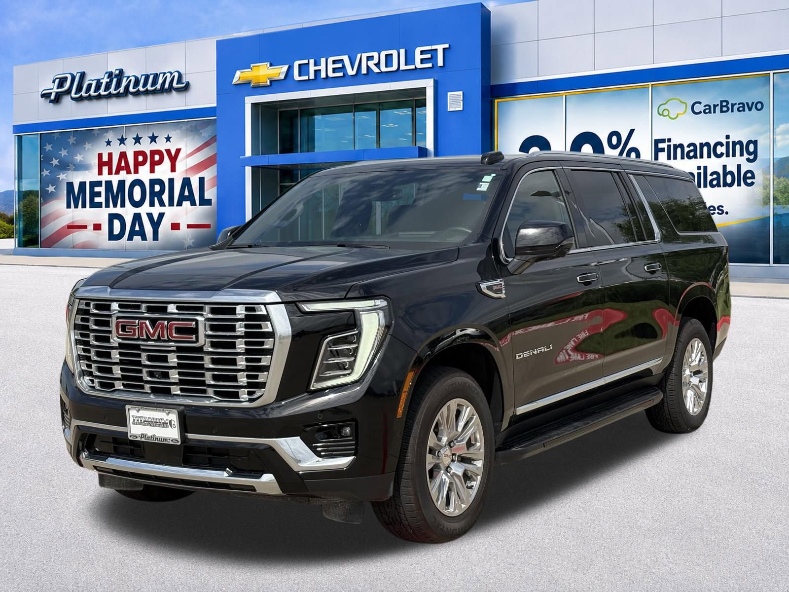 Used 2025 GMC Yukon XL Denali RWD image 3
