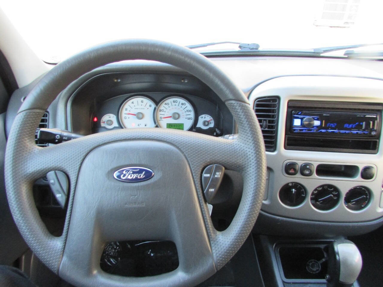 Used 2006 Ford Escape XLT image 26